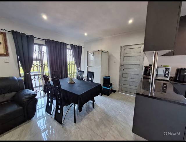 3 BEDROOM SIMPLEX FOR SALE IN SHALLCROSS